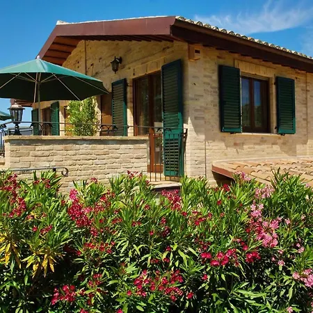 Il Gufo Von La Casa Di Petra Ripatransone